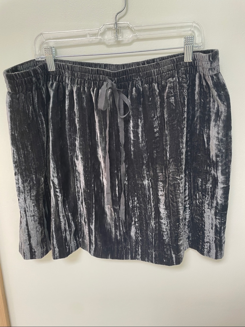 LOFT Grey Crush Velvet Skirt